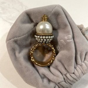 Gucci Faux Pearl Gold Tone Metal Ring